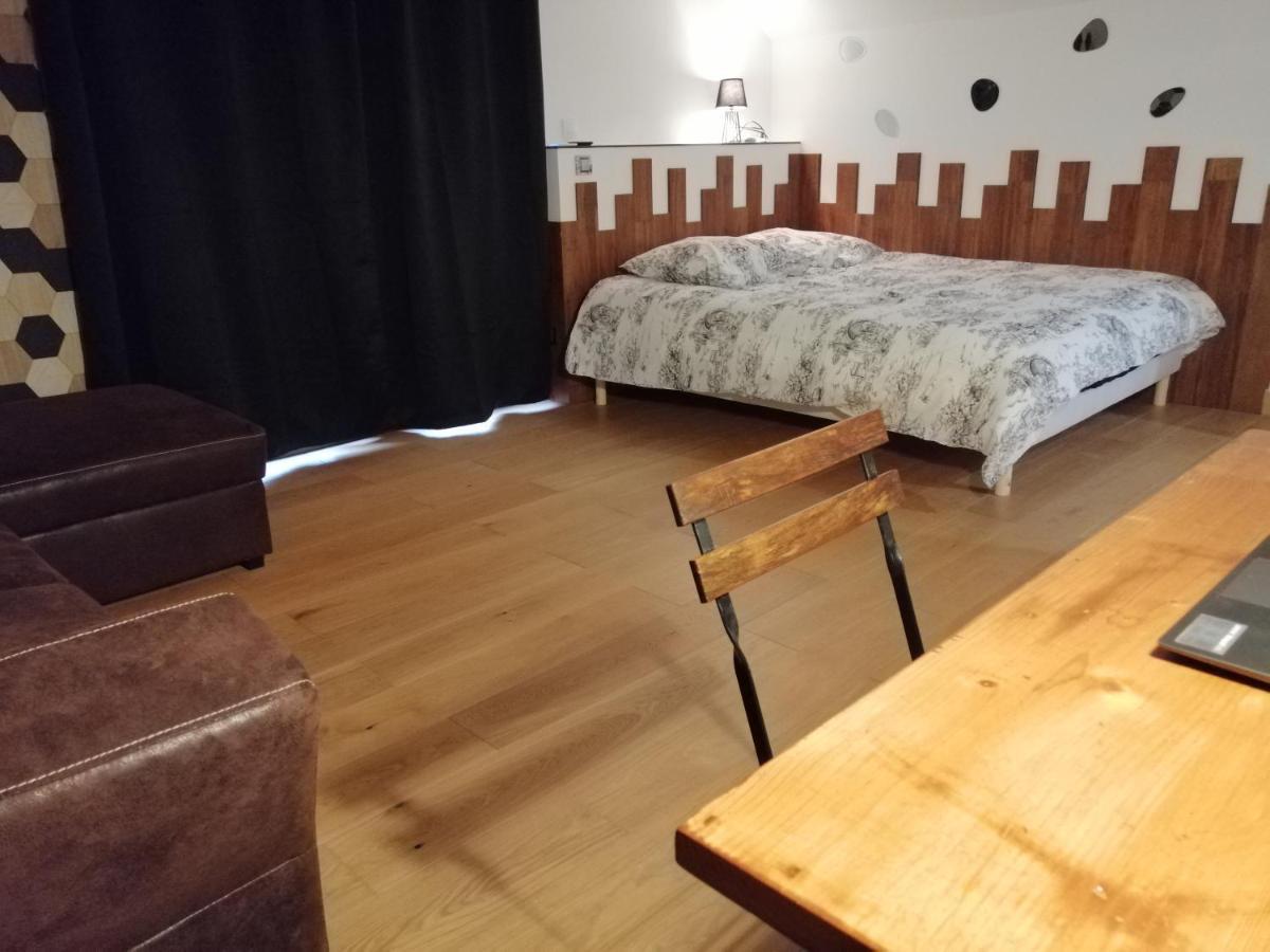 Le Gite Du Chtihameau Avec Piscine Interieure Privative, Selon Date Bassee מראה חיצוני תמונה